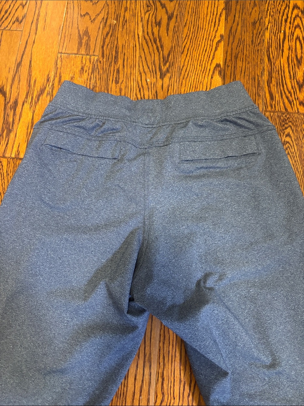 Lululemon Dark Blue Pants no tags fits like a Women’s Size: 6/8 - Picture 4 of 6
